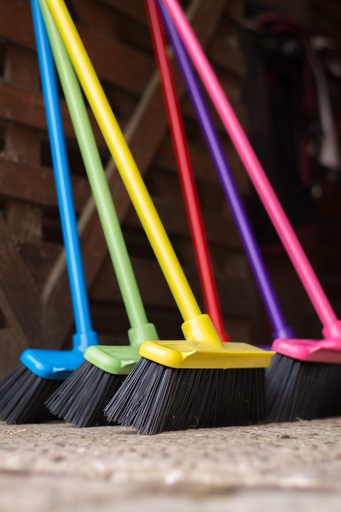 Red Gorilla - 30cm broom head and handle -Pink